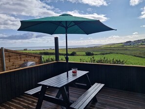 Loft, 2 Schlafzimmer, barrierefrei | Speisen im Freien