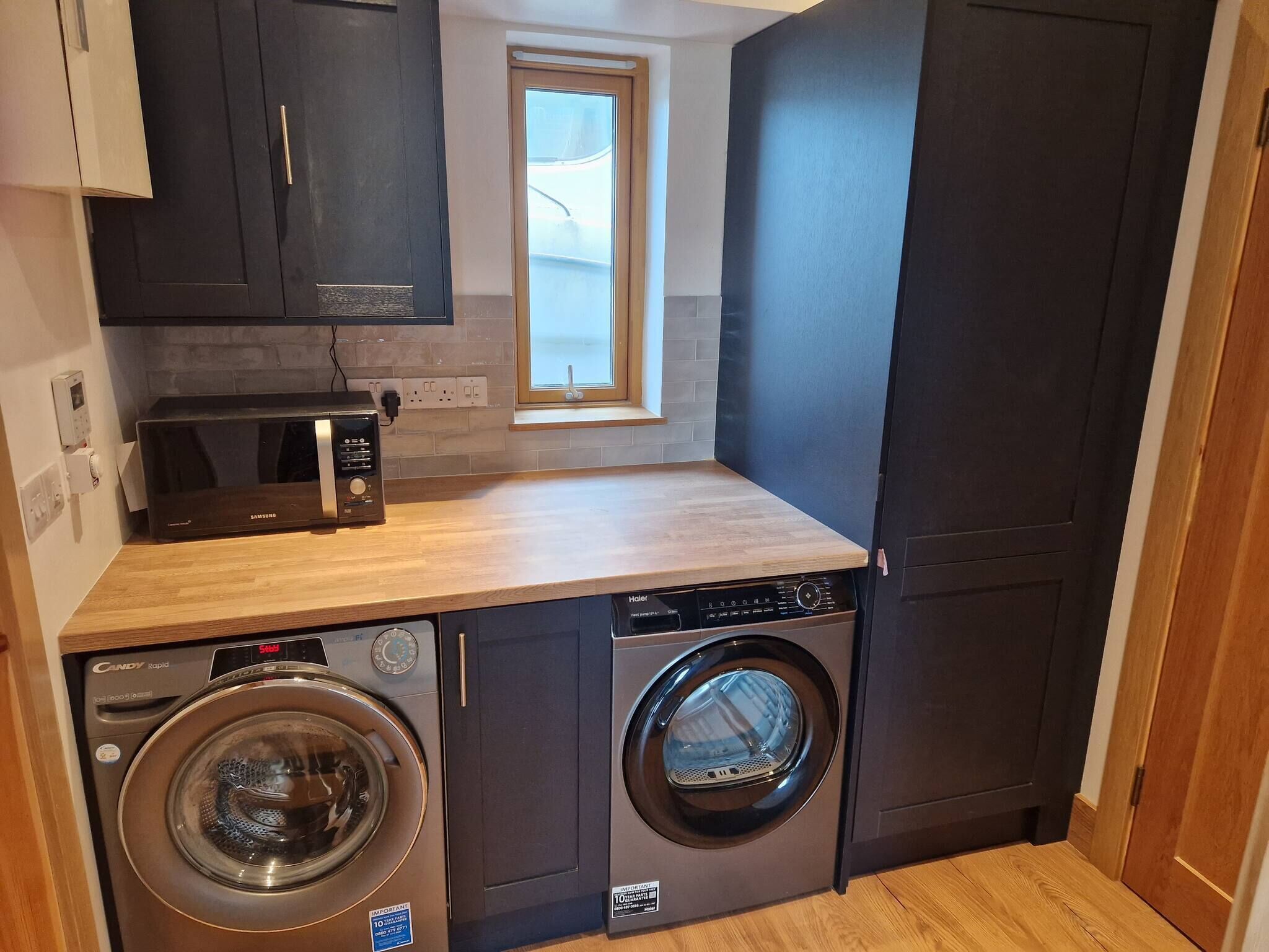 غرفة علوية - غرفتا نوم - تجهيزات لذوي الاحتياجات الخاصة | المنشأة من الداخل