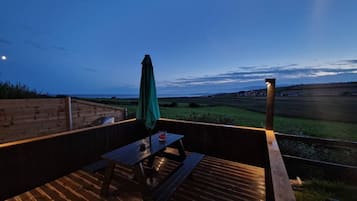 Loft, 2 chambres, accessible aux personnes à mobilité réduite | Restauration extérieure