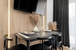 Dining - Duplex Apartment | Parking, Balcony, Air Conditioning (Świnoujście)