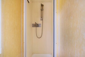 Douche, séchoir à cheveux