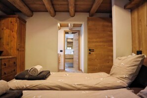 WiFi, bed sheets - Ciesa Le Crepedele Mini-Apartment Zenabona (Sottoguda-Palue)
