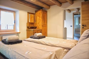 WiFi, bed sheets - Ciesa Le Crepedele Mini-Apartment Zenabona (Sottoguda-Palue)