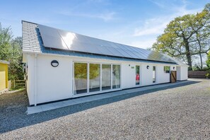 Exterior - 3 Bed in Bush (oc-m31847) (Bush)