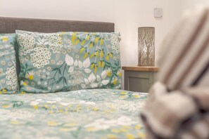 2 habitaciones, wifi gratis y ropa de cama