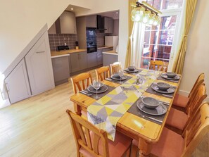 Dining - Alford Road (Mablethorpe)