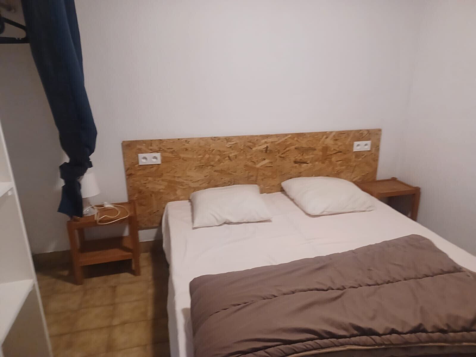 1 chambre, fer et planche à repasser, Wi-Fi, draps fournis
