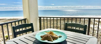 3 BR Gulf-Front Orange Beach Condo | Balcony Views, Pools & Beach Access!