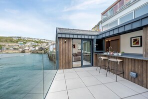 Terrace/patio - 2 Bed in Polruan (oc-w31943) (Fowey)