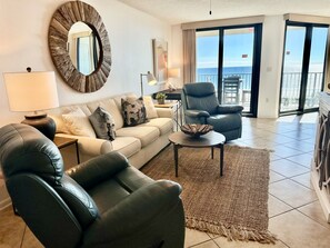 Smart TV - 6th-Floor Gulf-Front 1BR Condo | Stunning Views, Private Balcony & Coastal Style (Orange Beach)