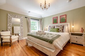Iron/ironing board, travel cot, free WiFi, bed sheets - 4 Bed in St. Martin (oc-p31126) (Saint Martin-by-Looe)