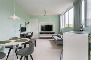 Interior - WI-FI 600MB | Barbecue Area | Playground #ITA13 (Florianópolis)