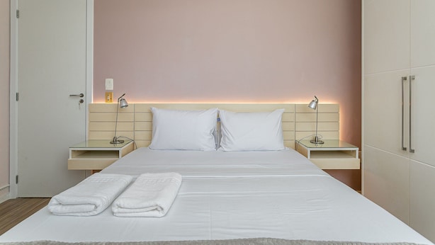 2 bedrooms, iron/ironing board, Internet, bed sheets - WI-FI 600MB | Barbecue Area | Playground #ITA13 (Florianópolis)