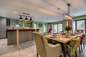 Dining - 5 Bed in Horningtops (oc-o30628) (Horningtops)