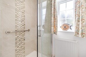 Towels - 1 Bed in Halam (oc-o32227) (Halam)