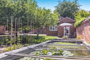 Property grounds - 1 Bed in Halam (oc-o32227) (Halam)