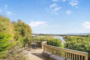Terrace/patio - 2 Bed in Pwllheli (oc-s32070) (Pwllheli)