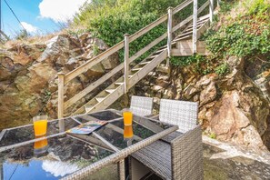 Outdoor dining - 2 Bed in Pwllheli (oc-s32070) (Pwllheli)