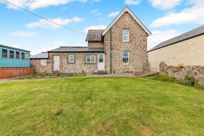 Exterior - 2 Bed in Berwick-upon-Tweed (oc-l32027) (Kyloe)