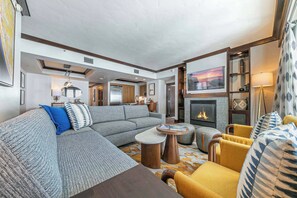 Smart TV, fireplace - Ritz Carlton Destination Club 3 Bedroom (Truckee)