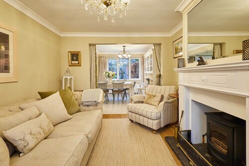 Host and Stay | 36 Hardy Meadows