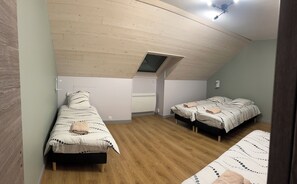 4 bedrooms, WiFi, bed sheets