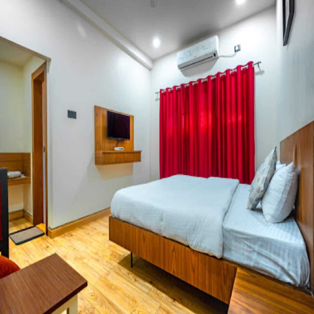 Deluxe Double Room | Desk, free WiFi