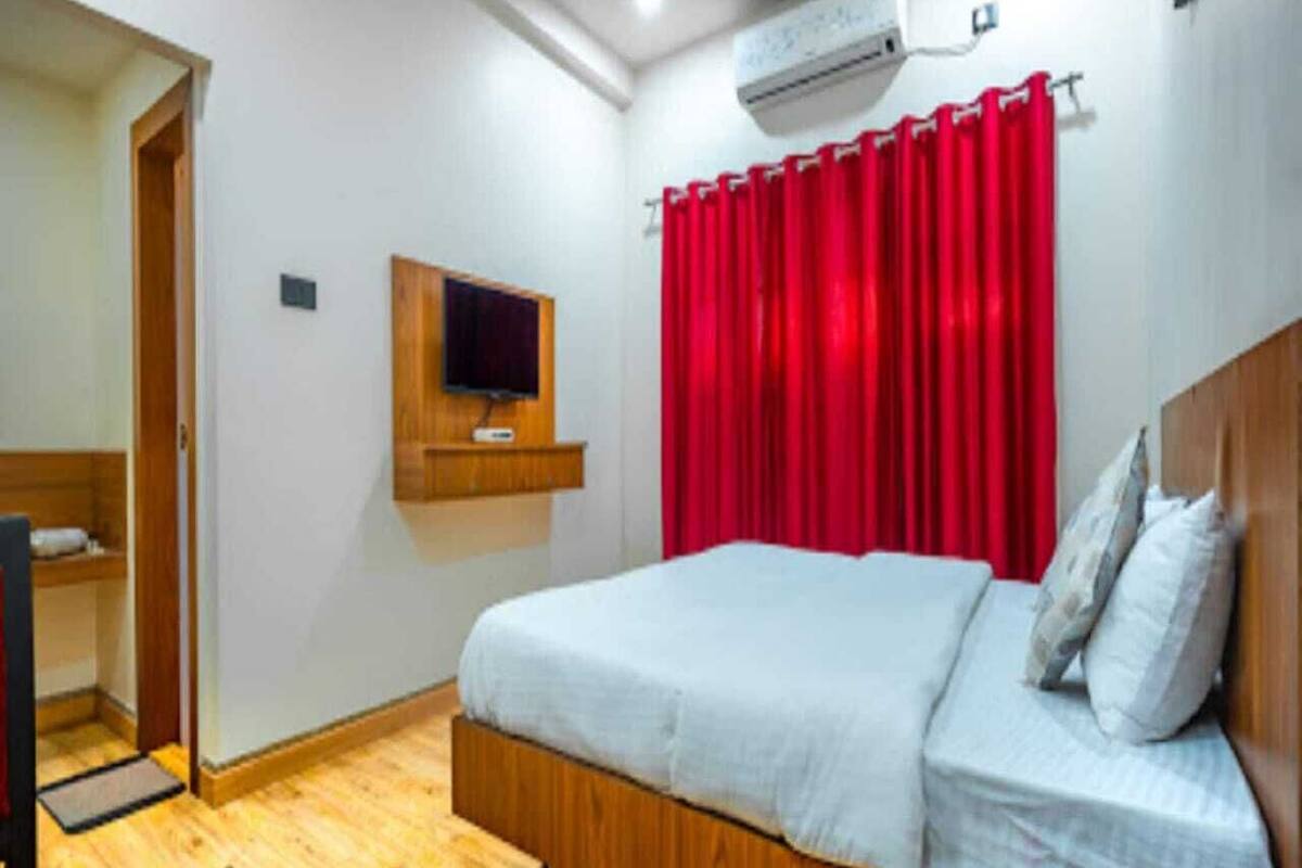 Deluxe Double Room | Desk, free WiFi