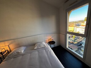 3 Schlafzimmer, Schreibtisch, WLAN, Bettwäsche