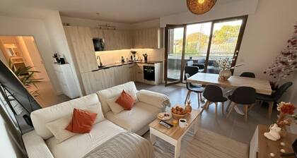 LâEscale dâOvalie, GGL Stadium, Parking, Tram