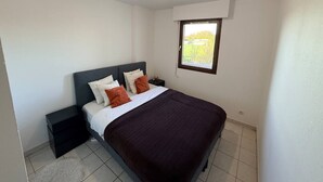 3 chambres, bureau, Wi-Fi, draps fournis