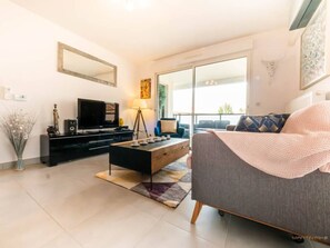 Fernseher, DVD-Player