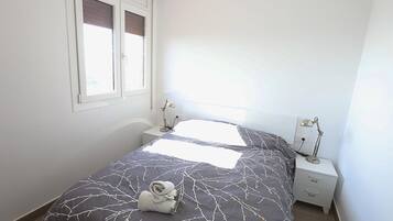 3 bedrooms, free WiFi, bed sheets