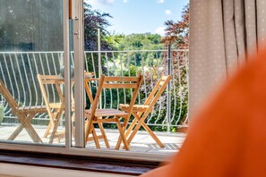 Interior - 2 Bed in Looe (oc-g32529) (Looe)