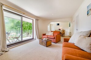 TV - 2 Bed in Looe (oc-g32529) (Looe)