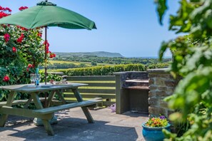 Outdoor dining - 2 Bed in Marhamchurch (oc-c32382) (Marhamchurch)