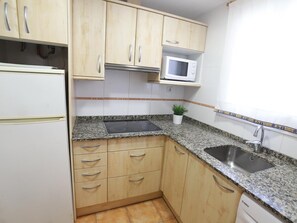 Réfrigérateur, micro-ondes