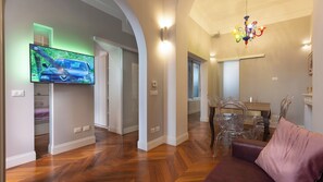 Living area - Rental in Rome Gregoriana Apartment (Rome)