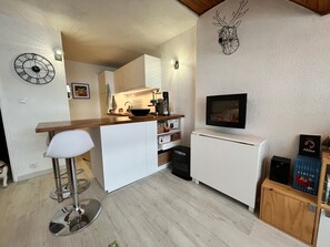 Fridge - Renovated apartment in Méaudre, 4 pers, terrace, near center (Méaudre)