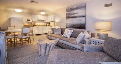 Island Breeze 14 - 2 Beds, Beach Access and Pool by Gulf Coast Holiday Homes