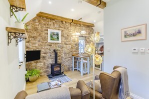 TV - 1 Bed in Drumnadrochit (oc-t32404) (Drumnadrochit)