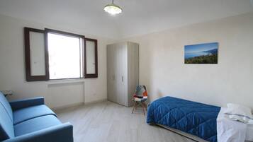 2 bedrooms, in-room safe, iron/ironing board, travel crib