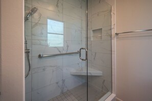 Towels - The Pool House - 2 Beds/Private Pool, Beach Access by The Bay & Key Collection (Englewood)