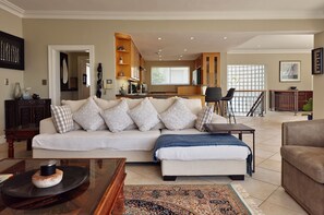 TV - Elegant Camps Bay Villa w/ Pool | 150m to Beach (Cape Town)