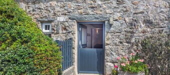 2 Bed in Llanbedrog (oc-r32641)
