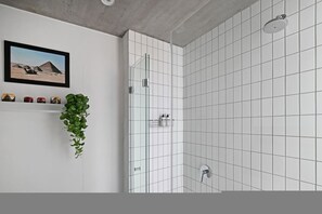 Hair dryer, towels - Modern Living | Mountain&Ocean View |100m to Beach (Cape Town)