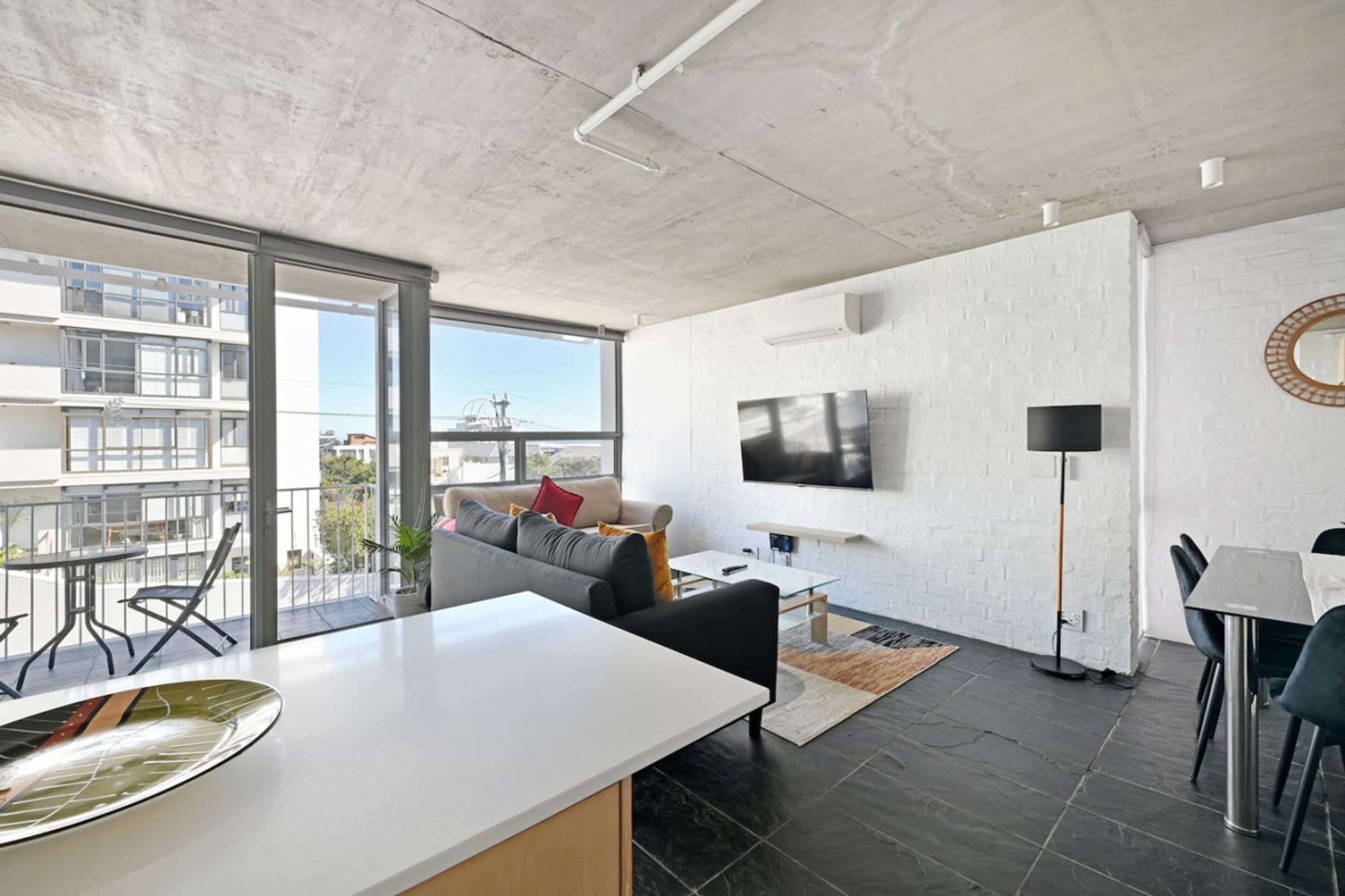 TV, offices