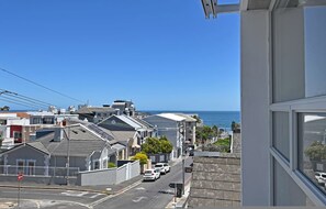 Interior - Modern Living | Mountain&Ocean View |100m to Beach (Cape Town)