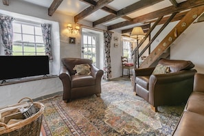 TV, fireplace - 2 Bed in Liskeard (oc-t32876) (Duloe)