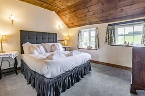 Travel cot, free WiFi, bed sheets - 2 Bed in Liskeard (oc-t32876) (Duloe)